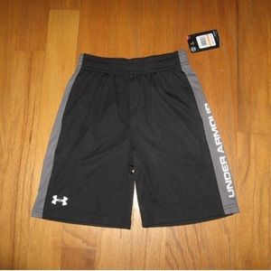 UNDER ARMOUR BOYS ATHLETIC Short SIZE youth large